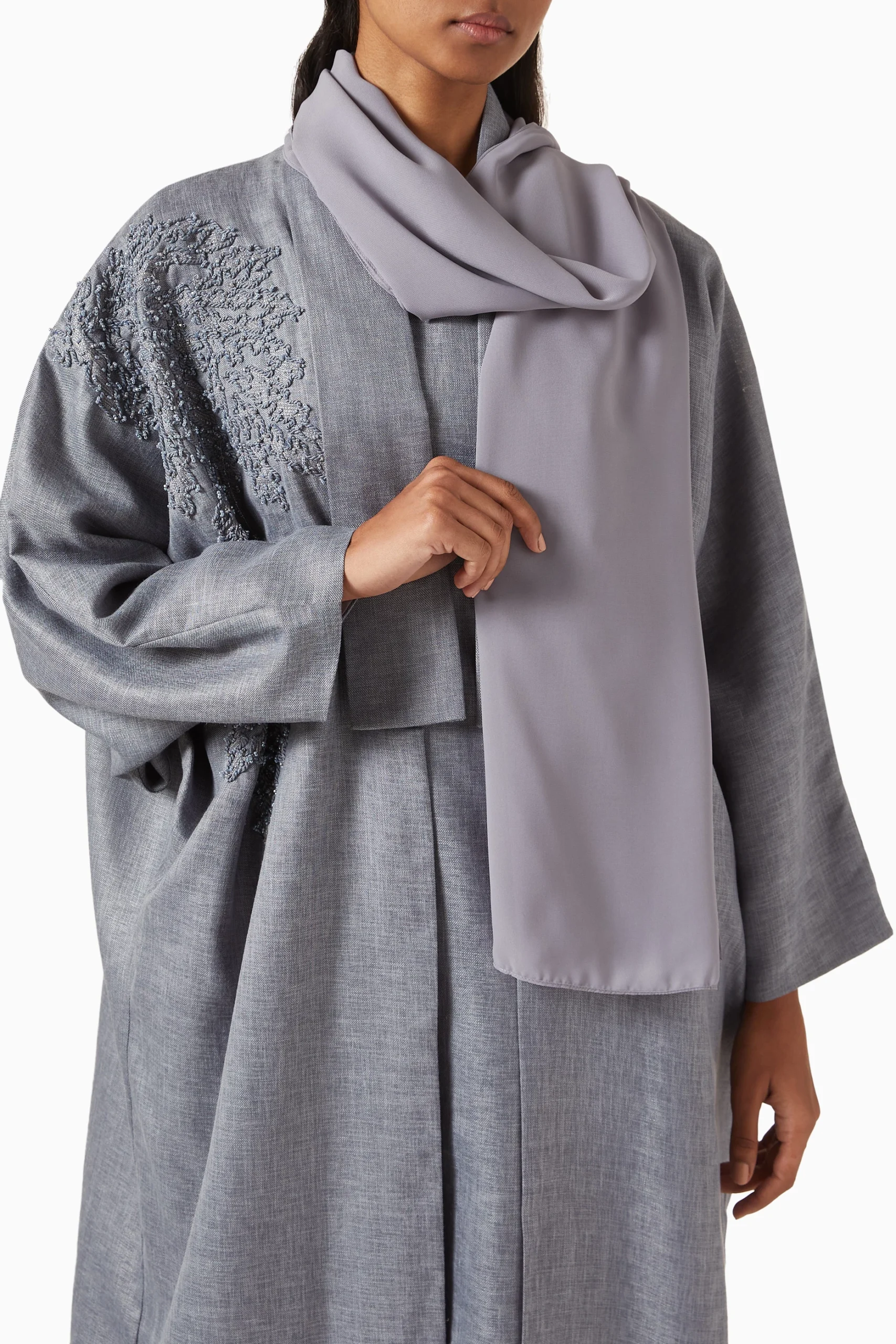 عباية بقصة فضفاضة