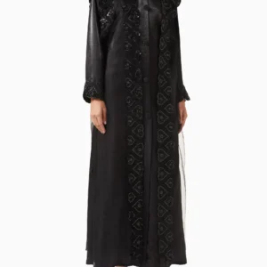 عباية مطرز بالخرز