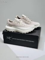 ⁦حذاء Arc’teryx Norvan للجري والمشي – تصميم متين ومريح لجميع التضاريس⁩ - الصورة ⁦5⁩