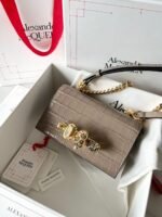 شنطة يد نسائية Alexander McQueen