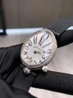 ساعة Breguet نسائي – جلد عودي  أسود بإطار ألماس وماكينة سويسرية فاخرة