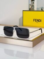 نظارة شمس FENDI نسائي