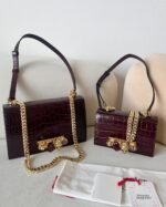 ⁦شنطة يد نسائية Alexander McQueen اشكال مختلفة⁩ - الصورة ⁦7⁩