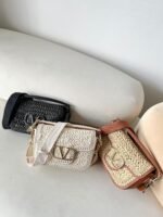 ⁦شنطة نسائية فاخرة جلد بنقشة التمساح مع سلسلة ذهبية – تصميم أنيق عصري⁩ - الصورة ⁦17⁩